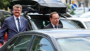 Mariusz Kamiński i Maciej Wąsik wezwani do prokuratury