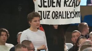 Aktywistki podczas spotkania z Tuskiem