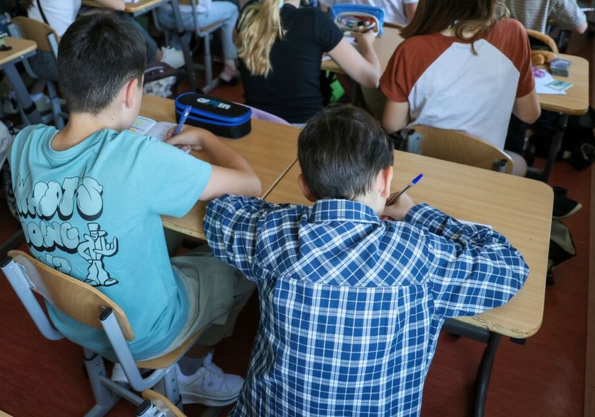 Uczniowie na lekcji
