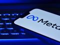 smartfon z logo Meta