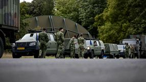 Belgia. Wojskowe patrole na ulicach