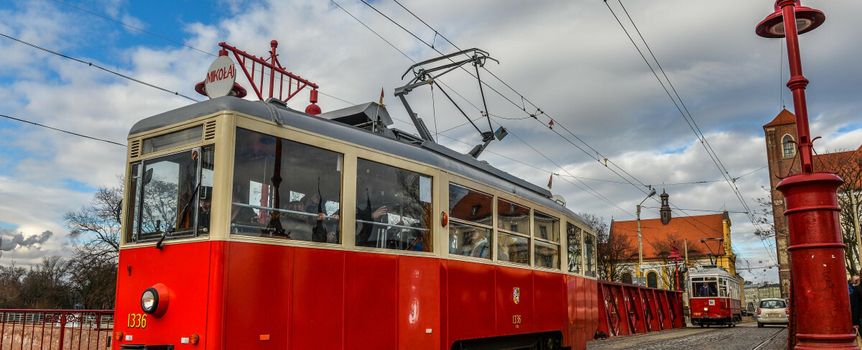 Tramwaje Mikołaj i Baba Jaga