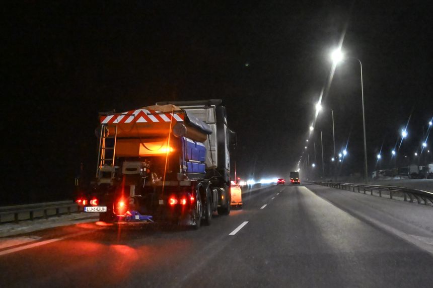 Pługoposypywarka na trasie S7