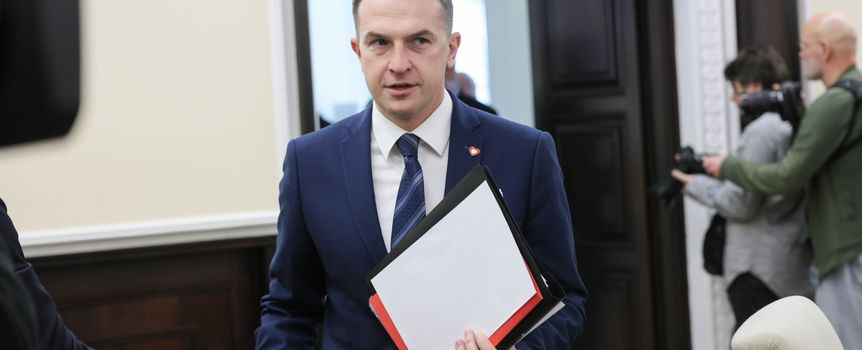 KO odrzuca zaproszenie Nawrockiego