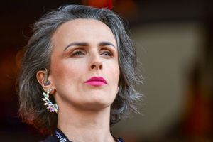 Córka legendy PRL-u jest malarką. Nie uwierzysz, ile kosztują jej obrazy