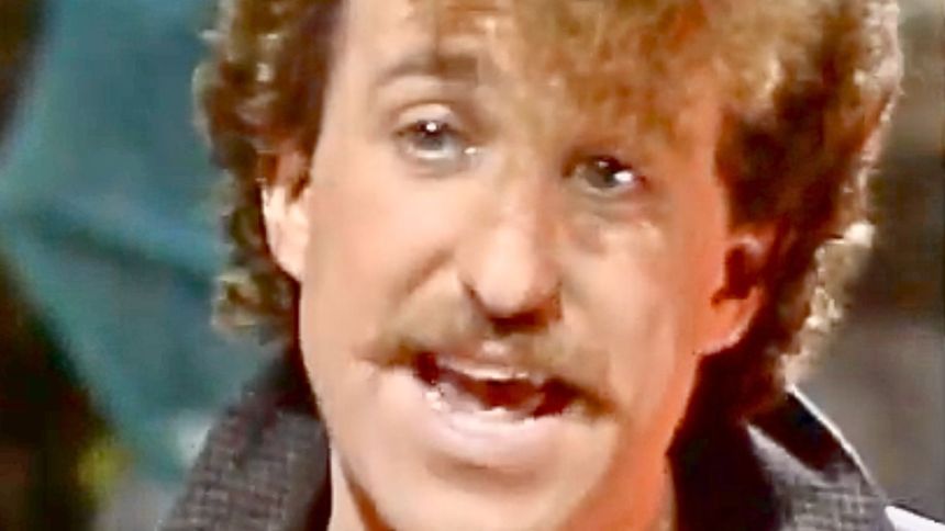 Hit lat 80. musiał wydać samodzielnie