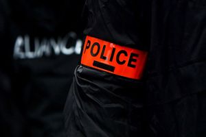 Francuska policja (zdjęcie ilustracyjne)