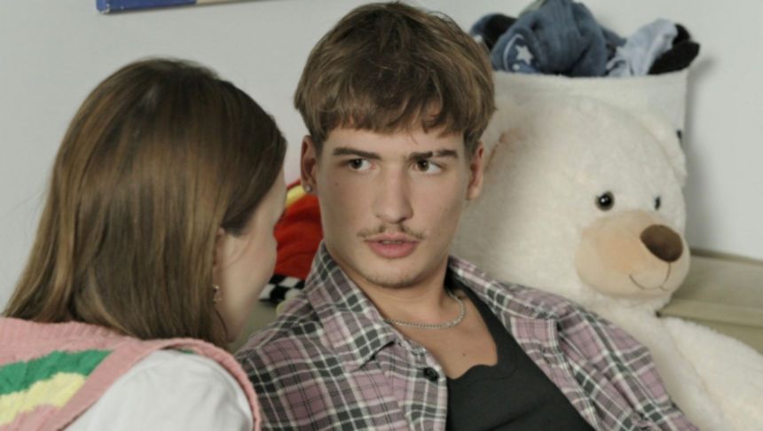 Polacy doskonale znają jej piosenki. Teraz karierę medialną rozpoczyna syn polskiej gwiazdy