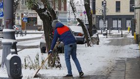 odśnieżanie chodnika