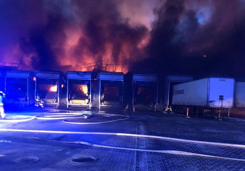 Poznań. Znamy przyczyny pożaru hali magazynowej