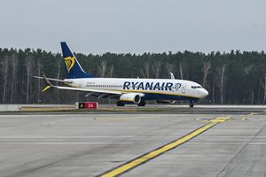 Samolot Ryanair na lotnisku w Bydgoszczy