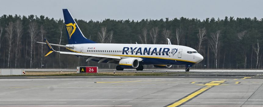 Samolot Ryanair na lotnisku w Bydgoszczy