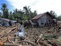 Indonezja. W powodziach i osuwiskach zginęło prawie tysiąc osób