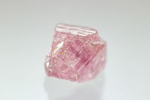 Rozowy diament