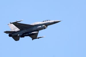 F-16