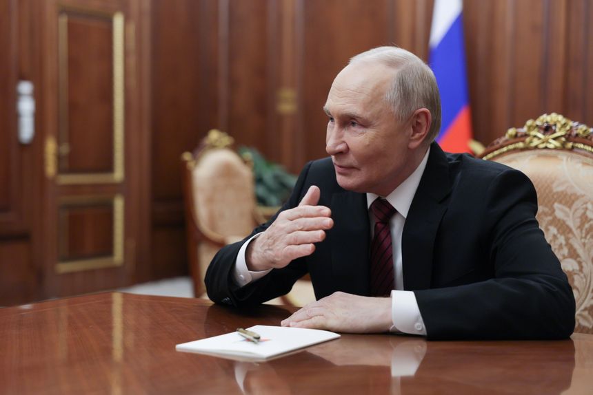 Putin zapewnił o poparciu Maduro