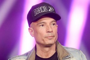 Polacy kochają jego piosenki. Mało kto wie, jak nazywa się naprawdę