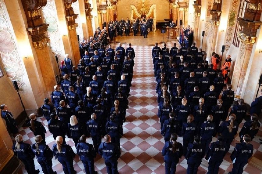 Policja