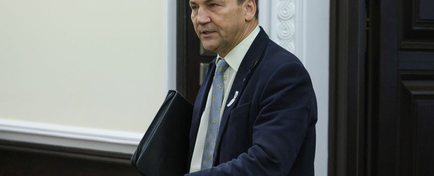 Sikorski krytycznie o postawie prezydenta. "Nie ma cienia podstawy prawnej”
