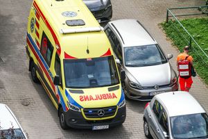 Ambulans (zdjęcie ilustracyjne)