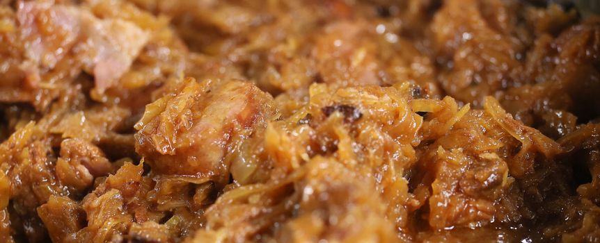 Bigos z dodatkiem czekolady: jak smakuje?