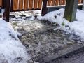 Gołoledź na drogach i chodnikach