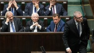 Politycy PiS-u i Grzegorz Braun, zdjęcie z 2019 roku