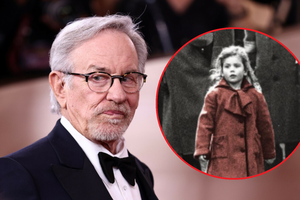Steven Spielberg, dziewczynka z czerwonym płaszczu z filmu "Lista Schindlera"
