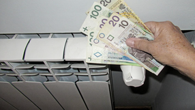 Zamontuj nad grzejnikiem. W domu zrobi się ciepło, a rachunki pójdą w dół