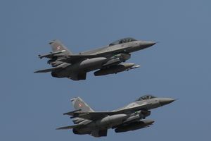 F-16