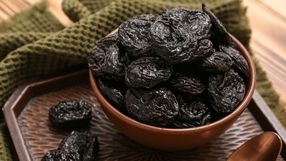 Wystarczy, że zjesz sześć sztuk dziennie. Te owoce są pyszne, a pomagają z trawieniem