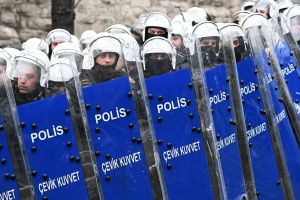Turcja. Starcia policjantów z dżihadystami