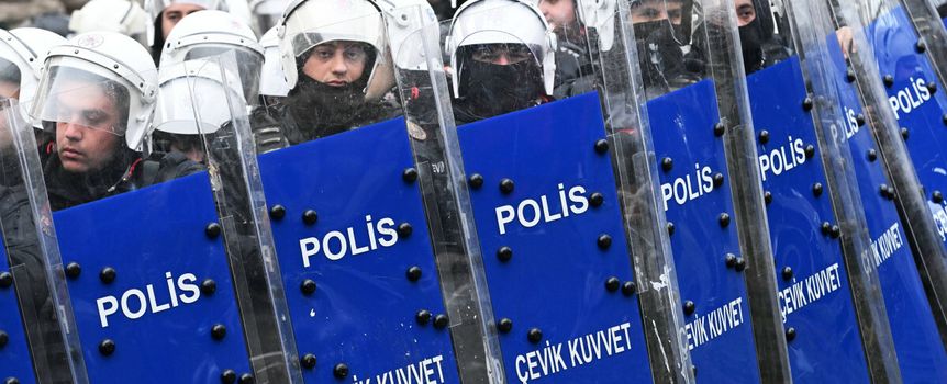 Turcja. Starcia policjantów z dżihadystami