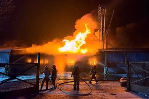 Pożar hali w miejscowości Cienin Zaborny
