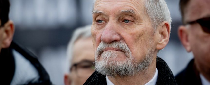 Macierewicz