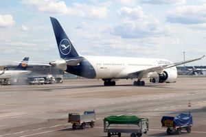 Samolot Lufthansa