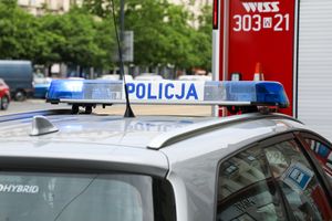 Radiowóz i wóz strażack