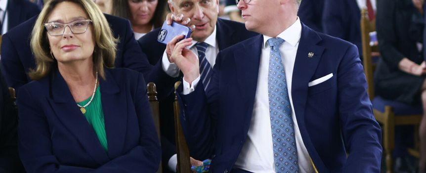 Schetyna i Hołownia