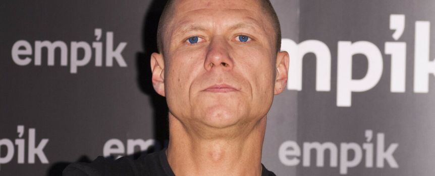 Członek legendarnego zespołu podjął decyzję. Fani nie kryją oburzenia