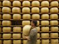 Produkcja Parmigiano Reggiano