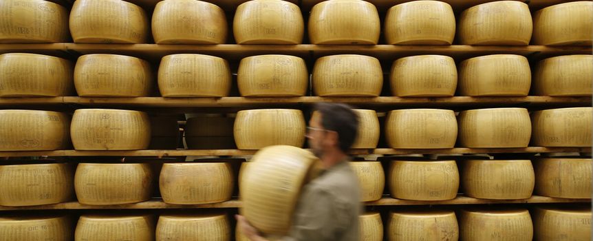 Produkcja Parmigiano Reggiano