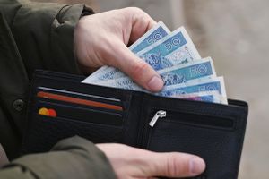 Polacy masowo wypłacają środki z Pracowniczych Planów Kapitałowych