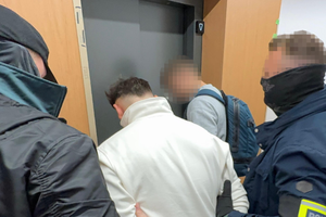 Na warszawskiej Pradze oszukiwali "na policjanta"