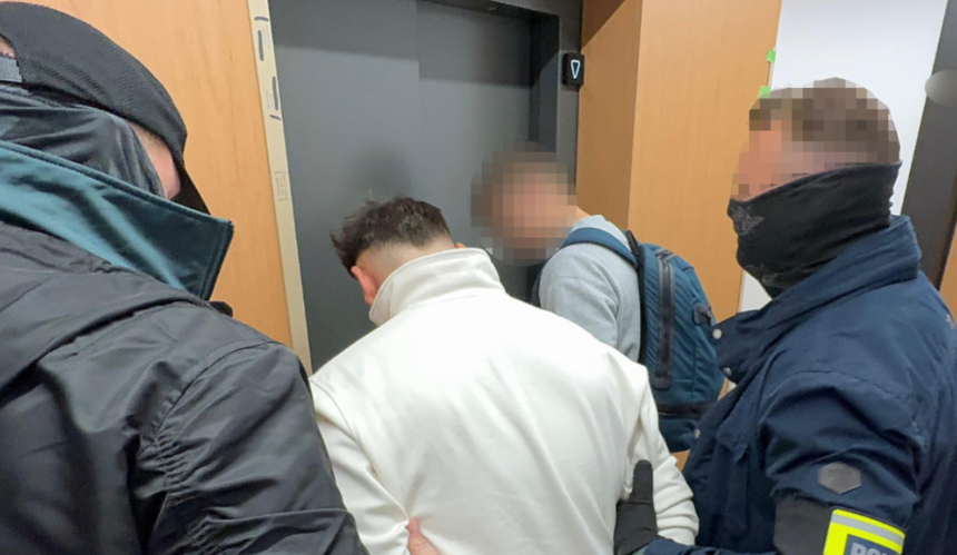 Na warszawskiej Pradze oszukiwali "na policjanta"