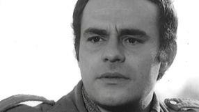 Ta kultowa książka z PRL jest tak dobra, że zrobili i serial, i film. Każde było hitem