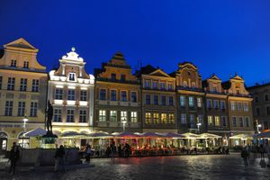 Stary Rynek w Poznaniu nocą