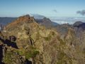 Gorski krajobraz miedzy Pico do Areeiro a Pico Ruivo