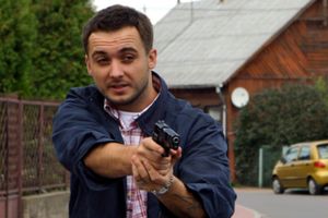 Jego kariera miała potoczyć się zupełnie inaczej. Aktorem został, bo wygrał zakład