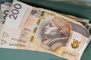 pieniadze, 200 zł