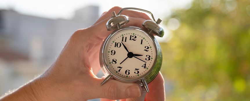 Ile wyniesie dodatek za pracę w nocy z 25 na 26 października?